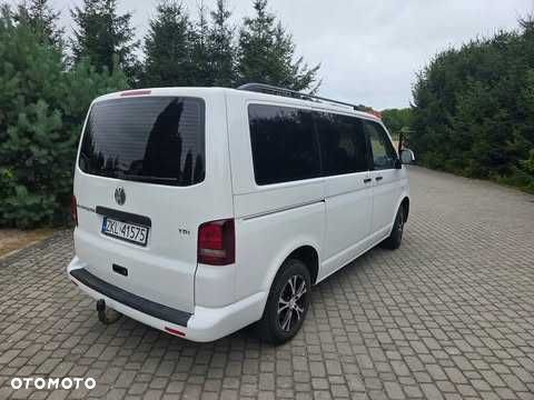Volkswagen Caravelle - 5