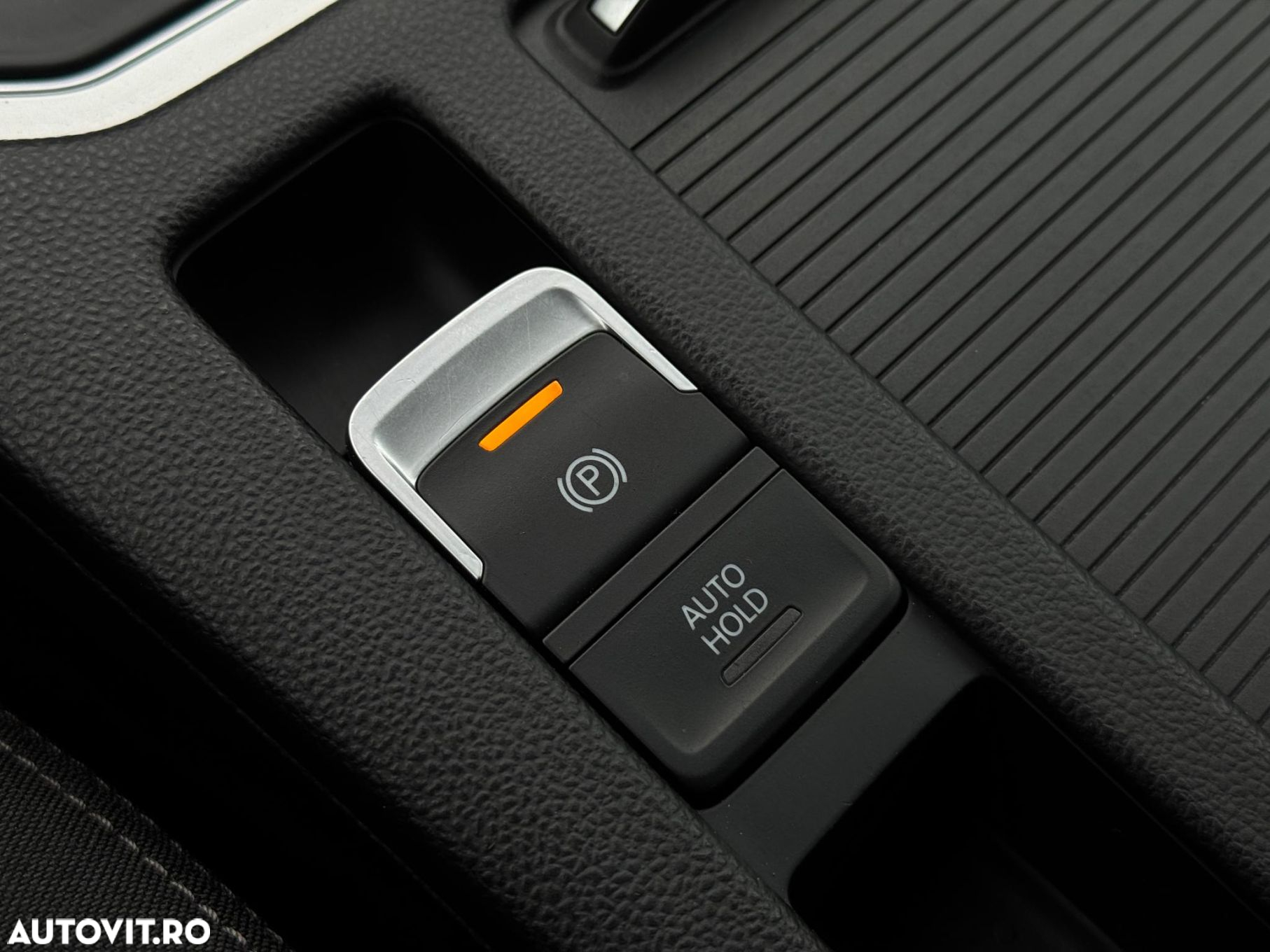 Volkswagen Passat - 16