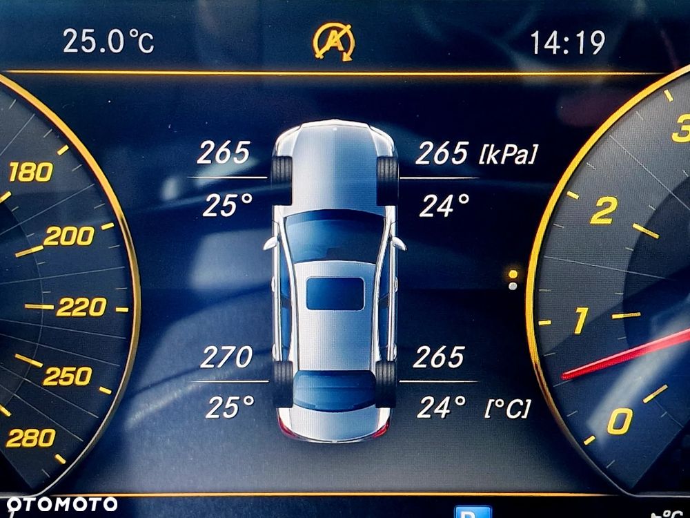 Mercedes-Benz Klasa E 43 AMG 4Matic 9G-TRONIC - 40