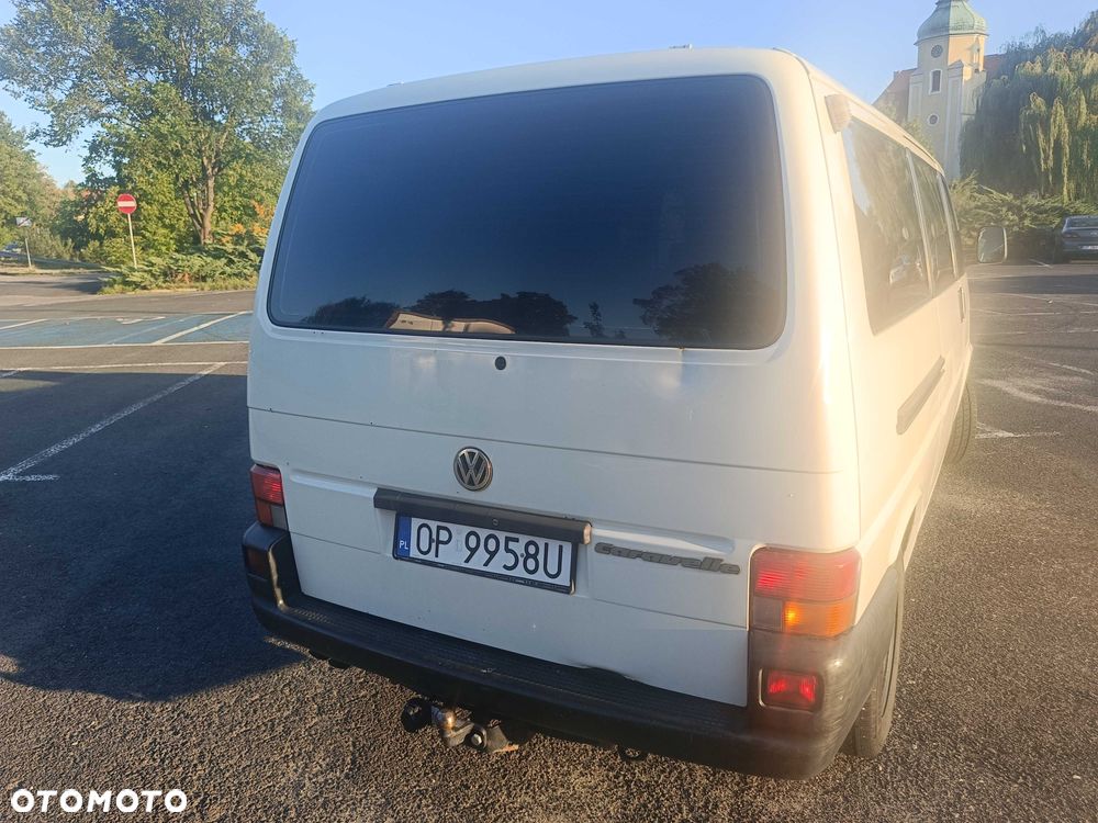 Volkswagen Caravelle - 2