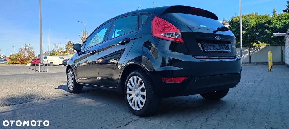 Ford Fiesta - 12