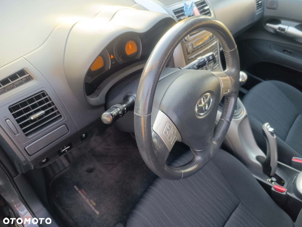Toyota Auris 1.6 VVT-i Prestige - 12