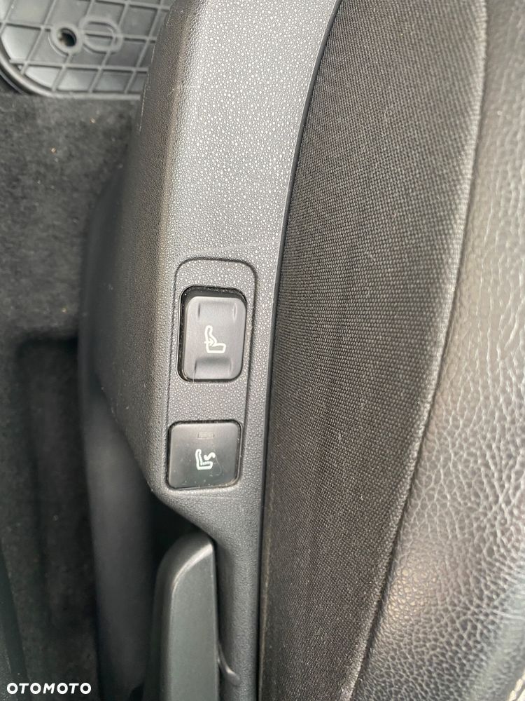 Citroën DS4 1.6 e-HDi SoChic MCP - 22