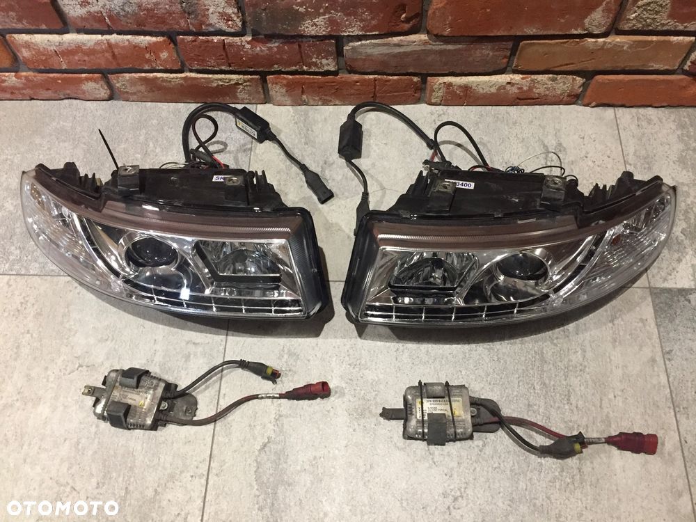 Reflektory xenonowe przód Seat Leon I, Toledo II - 7
