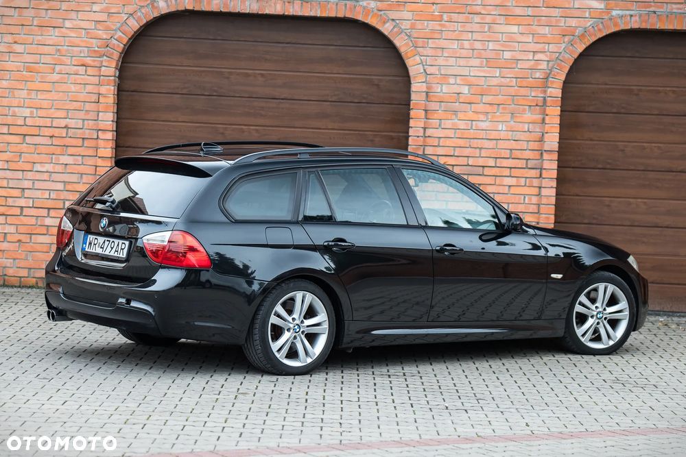 BMW Seria 3 330xi Touring - 8