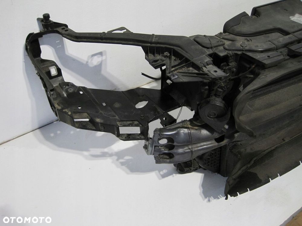 Pas przedni chłodnice VOLVO V40 1,6D AUTO 14R - 3