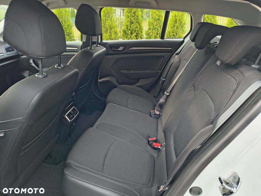 Renault Megane 1.6 E-TECH Plug-In Techno - 13