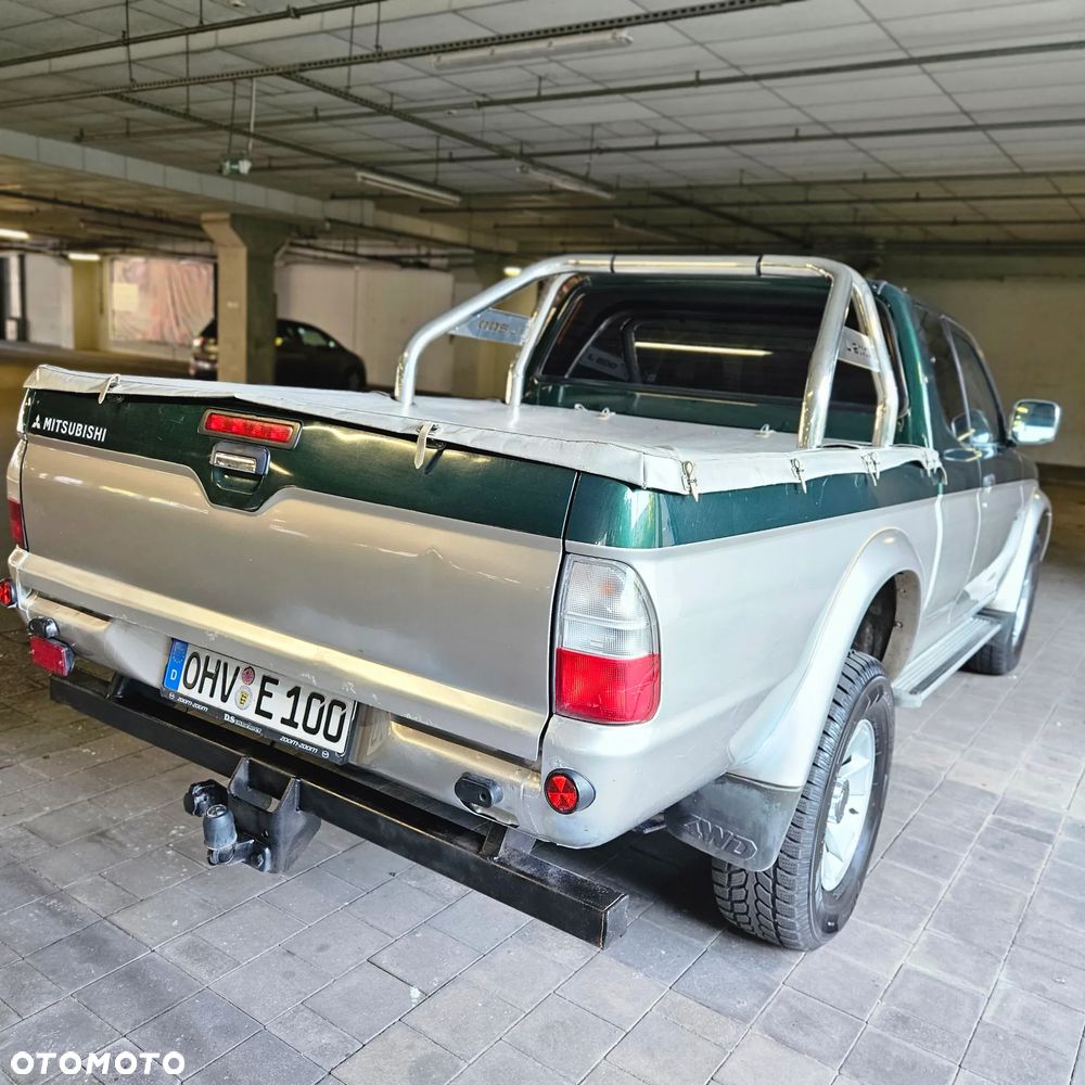 Mitsubishi L200 Pick Up 4x4 Intense Club Cab - 10