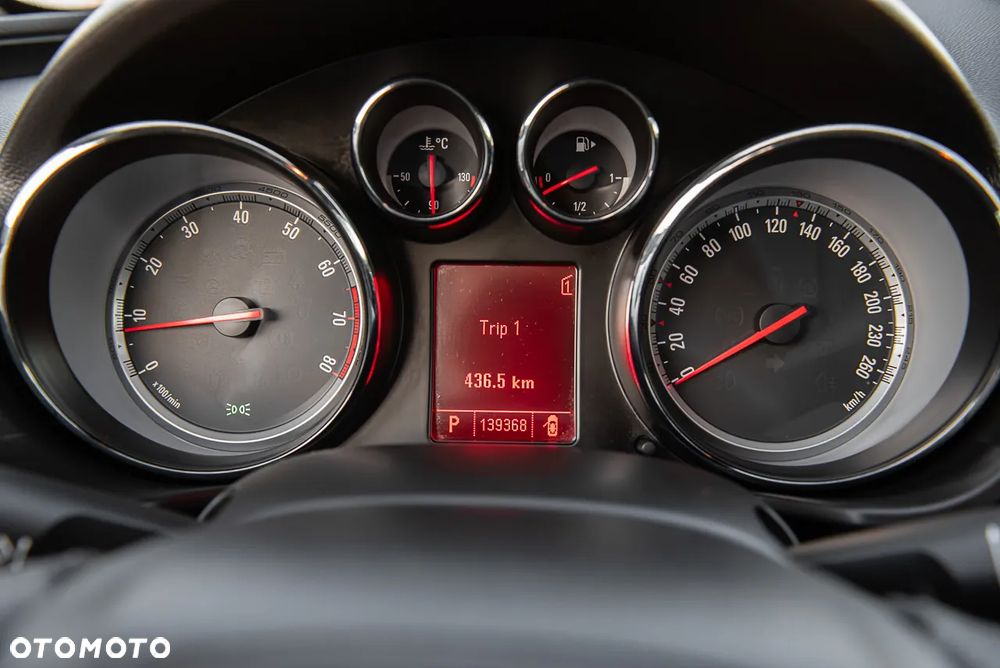 Opel Insignia 2.0 Turbo Sports Tourer 4x4 Automatik Cosmo - 19