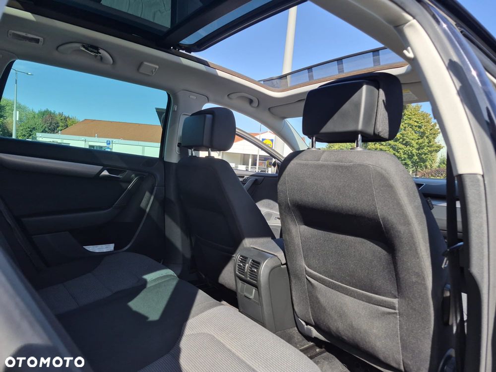 Volkswagen Passat Variant 2010 photo 4