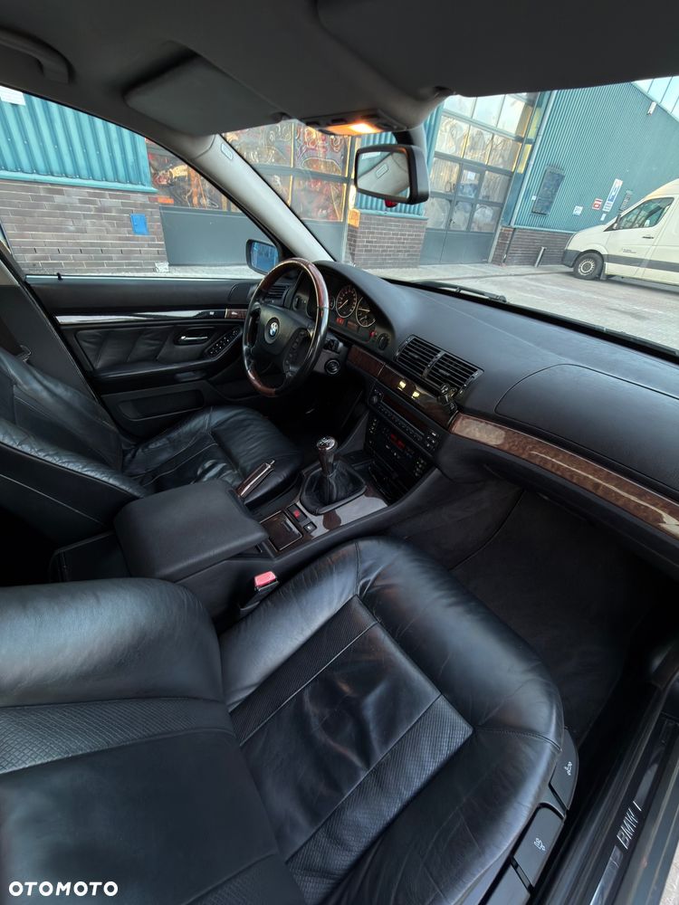 BMW Seria 5 520d - 21