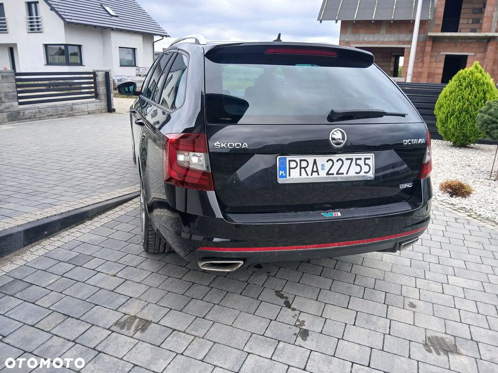 Skoda Octavia 2.0 TDI RS Challenge DSG - 30