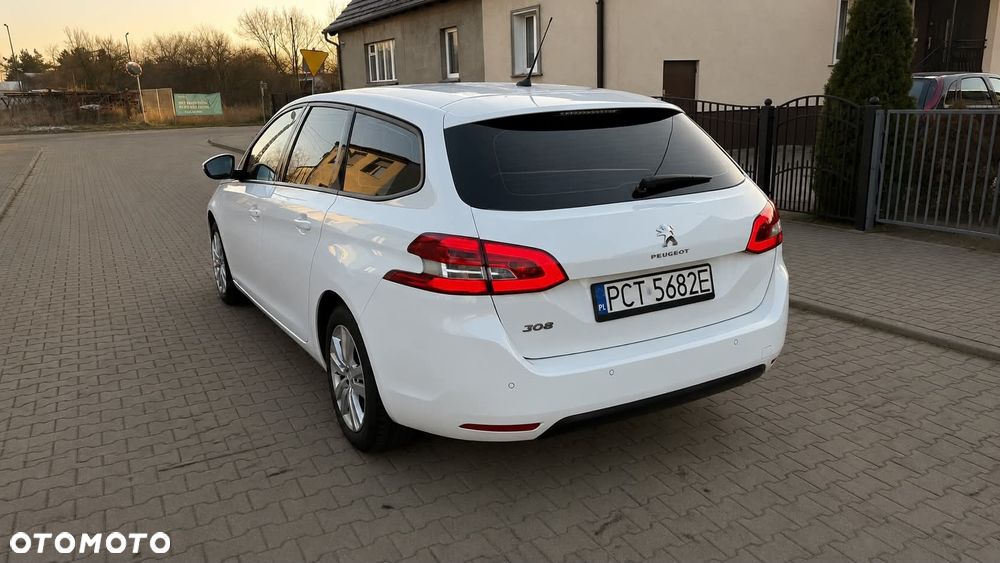 Peugeot 308 - 4