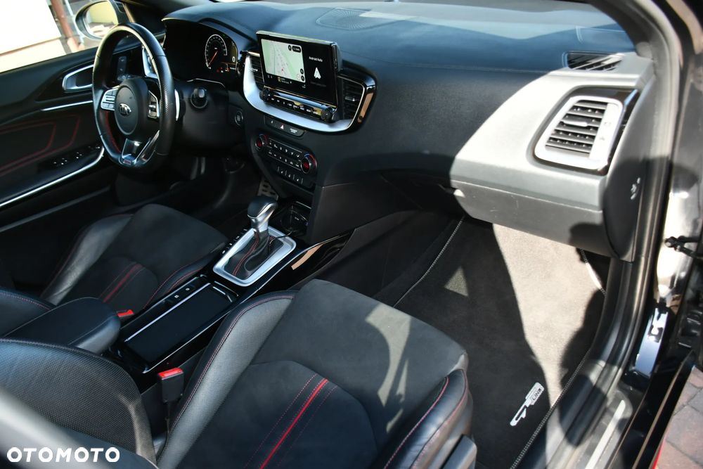 Kia ProCeed - 28