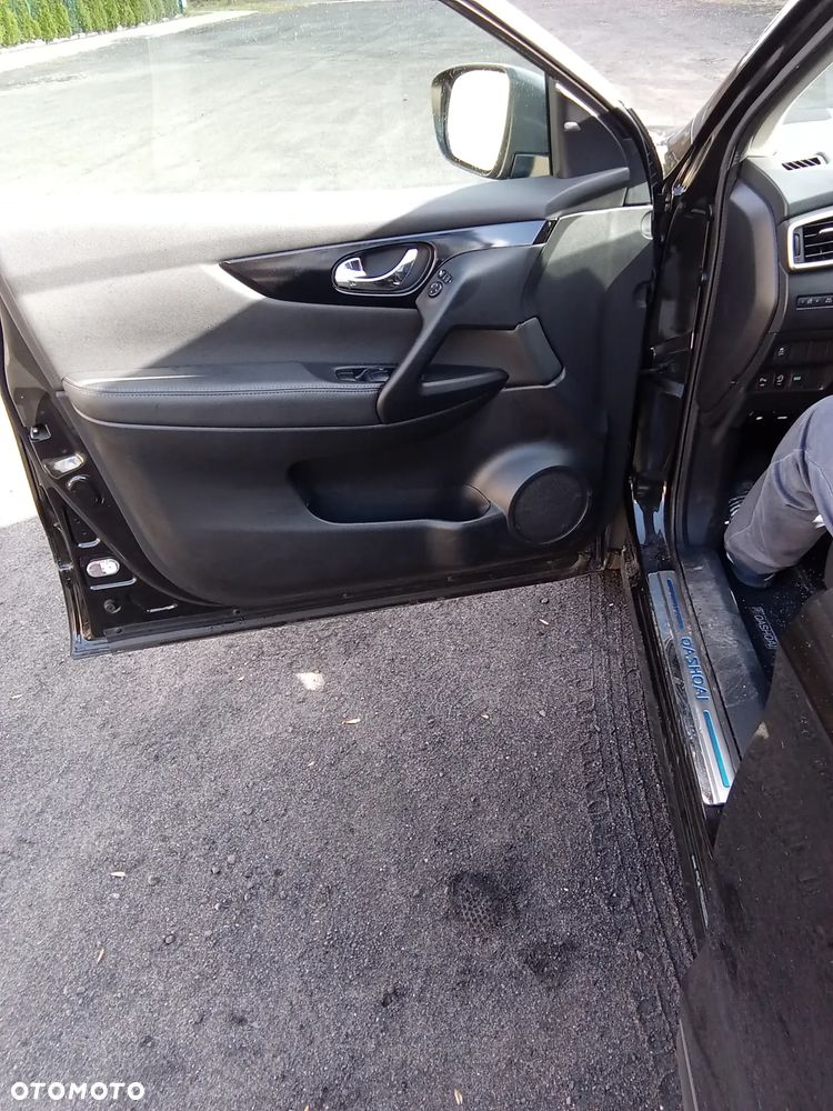 Nissan Qashqai - 2