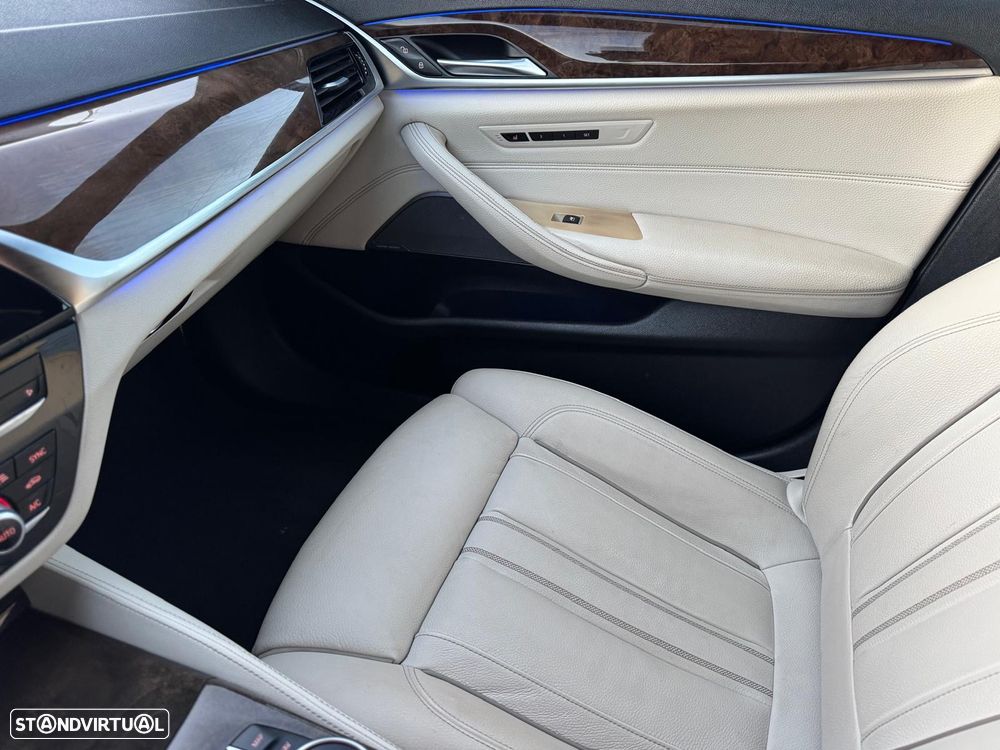 BMW 530 e iPerformance Pack M - 25