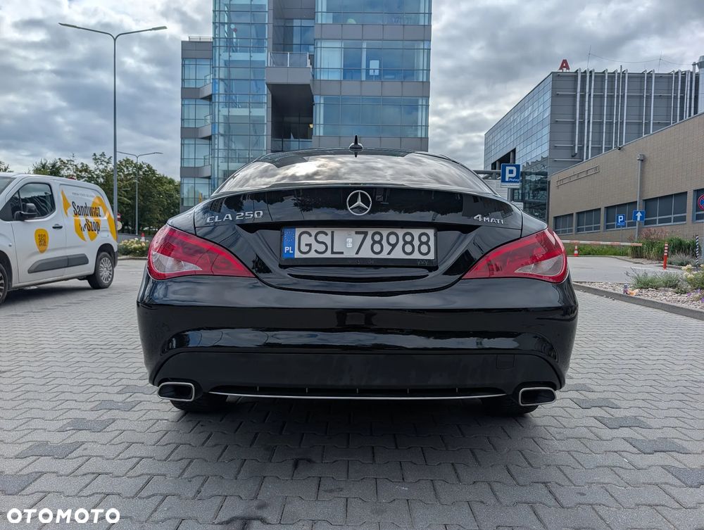 Mercedes-Benz CLA 250 4-Matic - 22