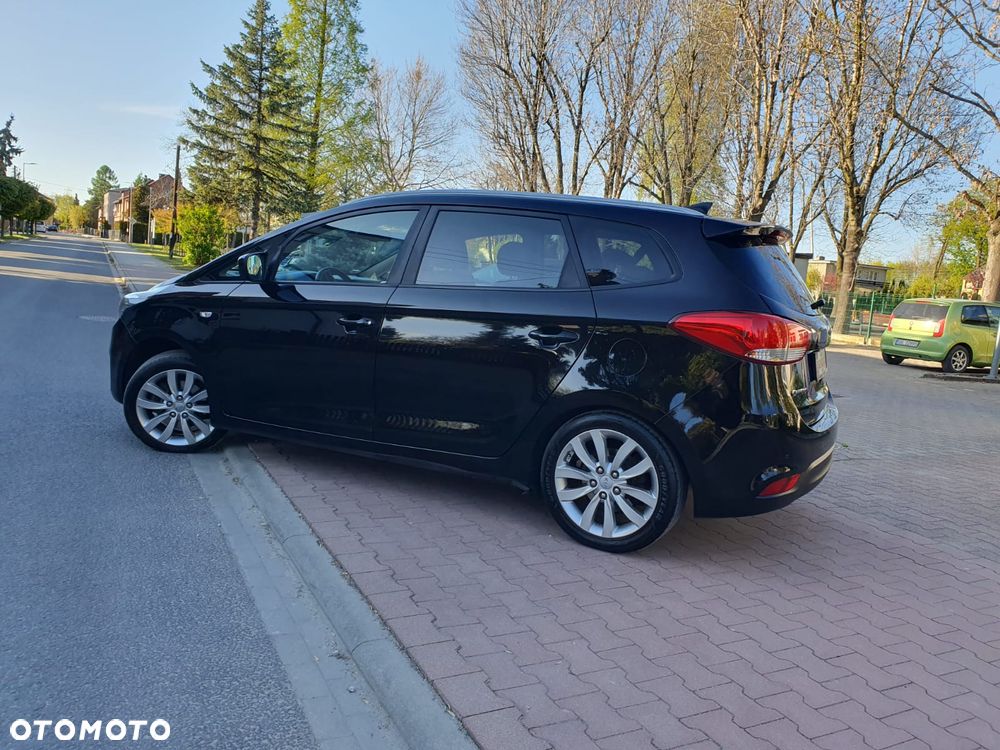 Kia Carens 1.6 GDI Attract - 31