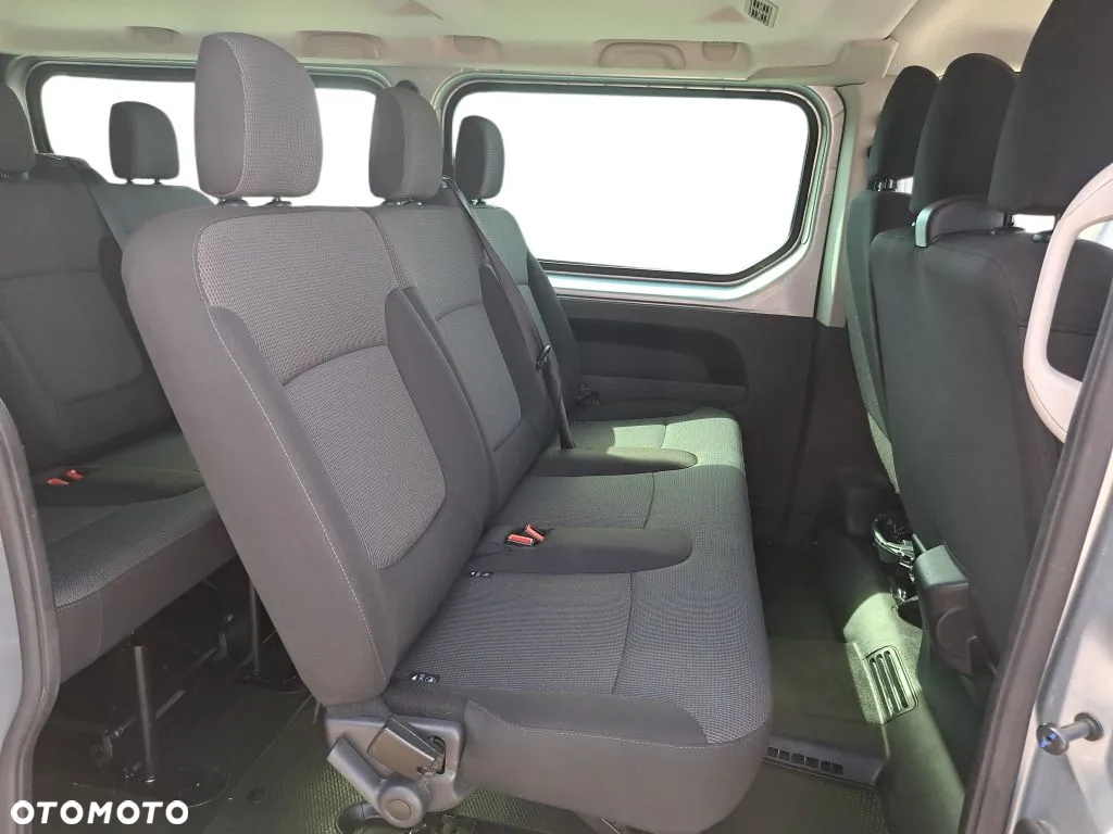 Renault Trafic - 23