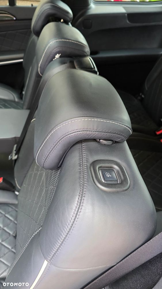 Mercedes-Benz GL 500 4Matic (BlueEFFICIENCY) 7G-TRONIC - 34