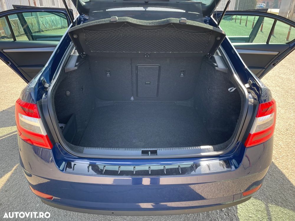 Skoda Octavia 2.0 TDI 4X4 Clever - 14