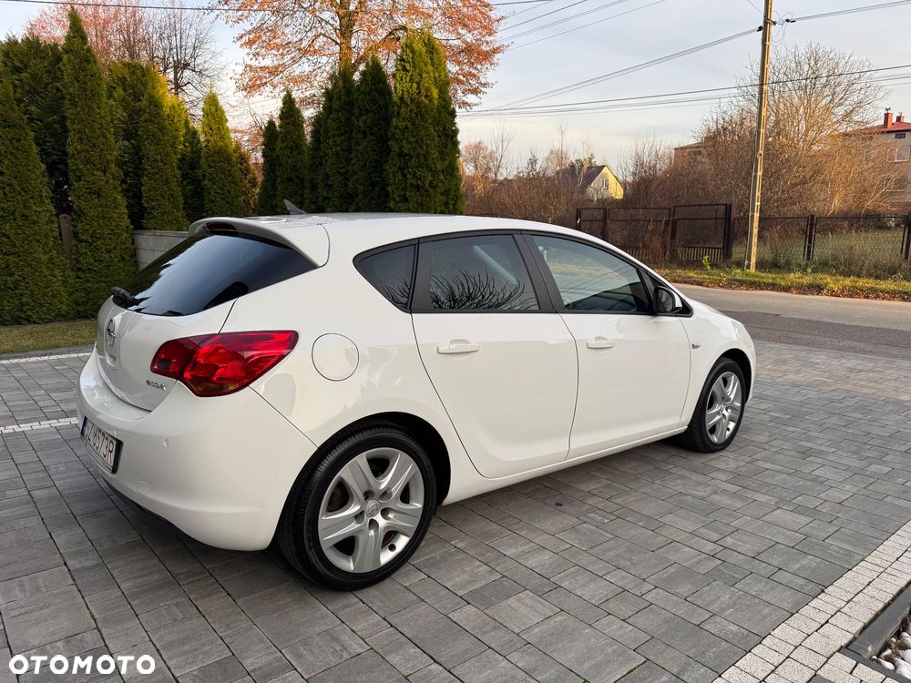 Opel Astra - 10