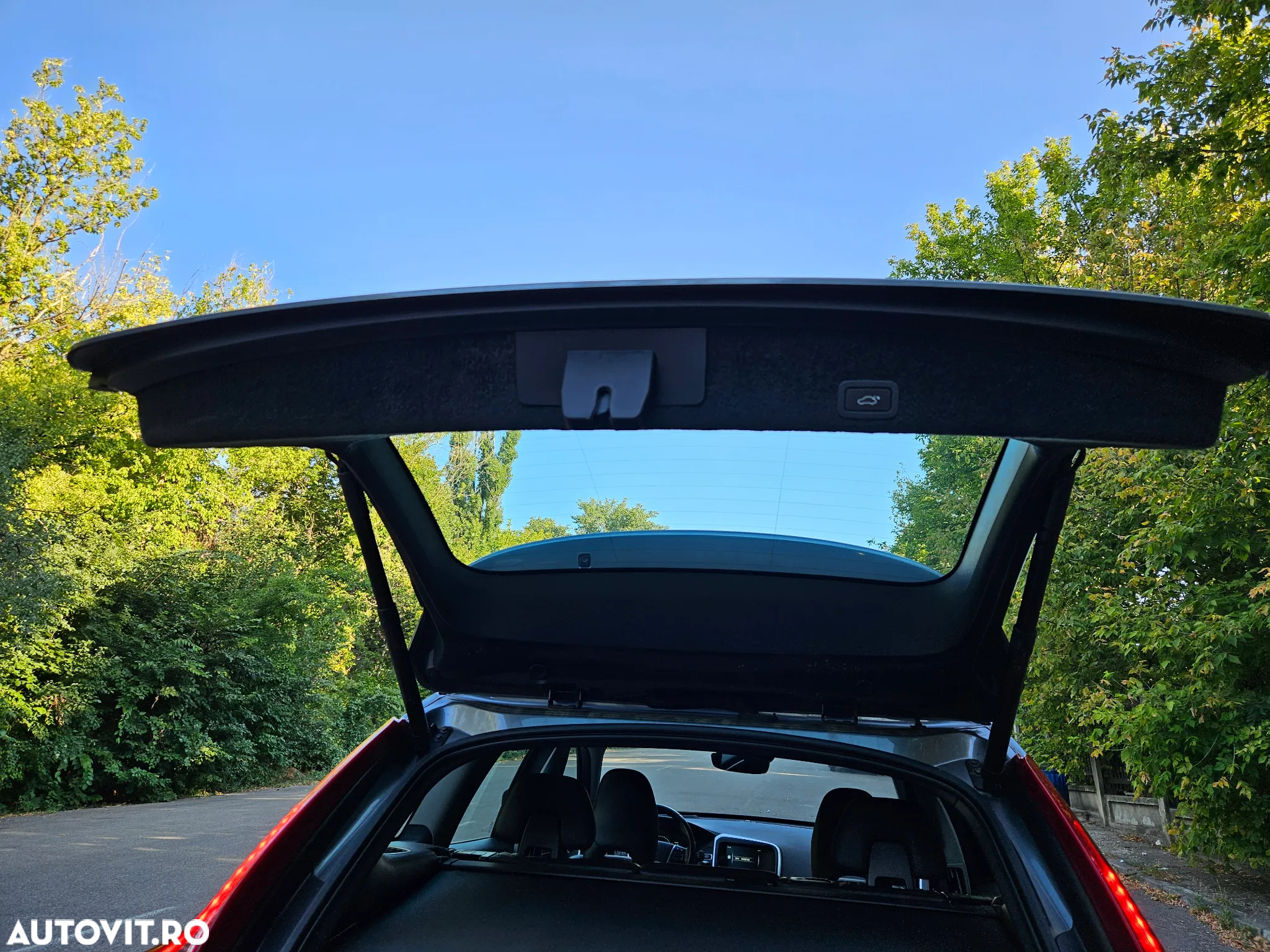 Volvo XC 60 D4 Geartronic Summum - 16
