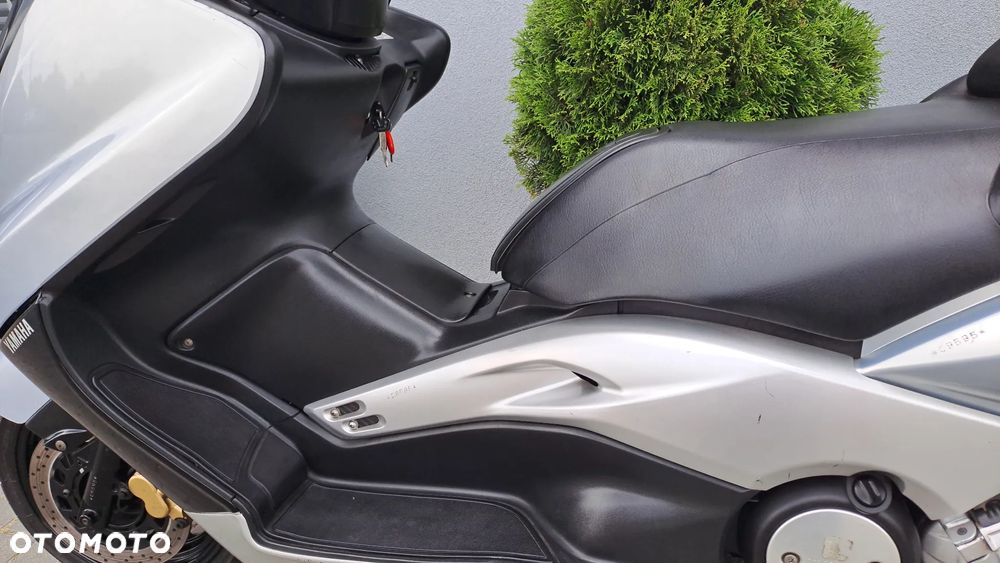 Yamaha Tmax - 28