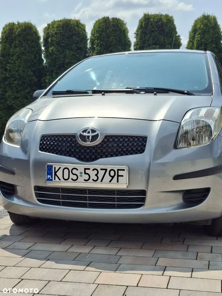 Toyota Yaris - 22