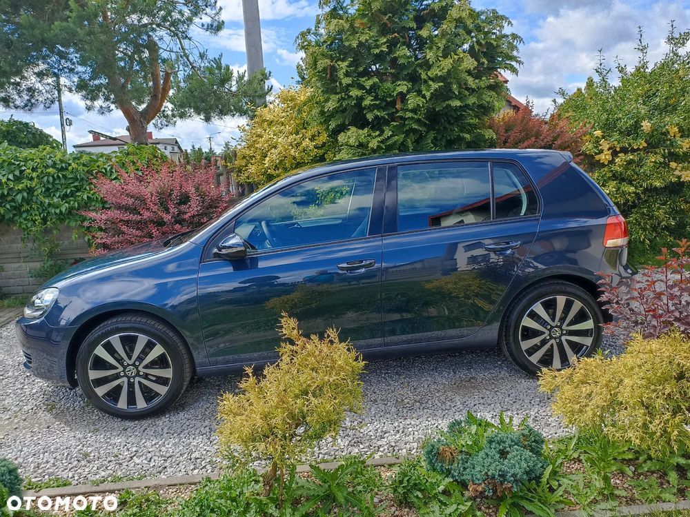 Volkswagen Golf - 11