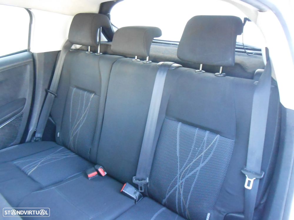 Peugeot 208 1.4 HDi Active - 20