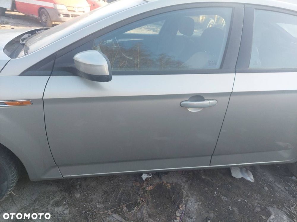 DRZWI KOMPLETNE LEWY PRZÓD FORD MONDEO MK4 D8 - 2