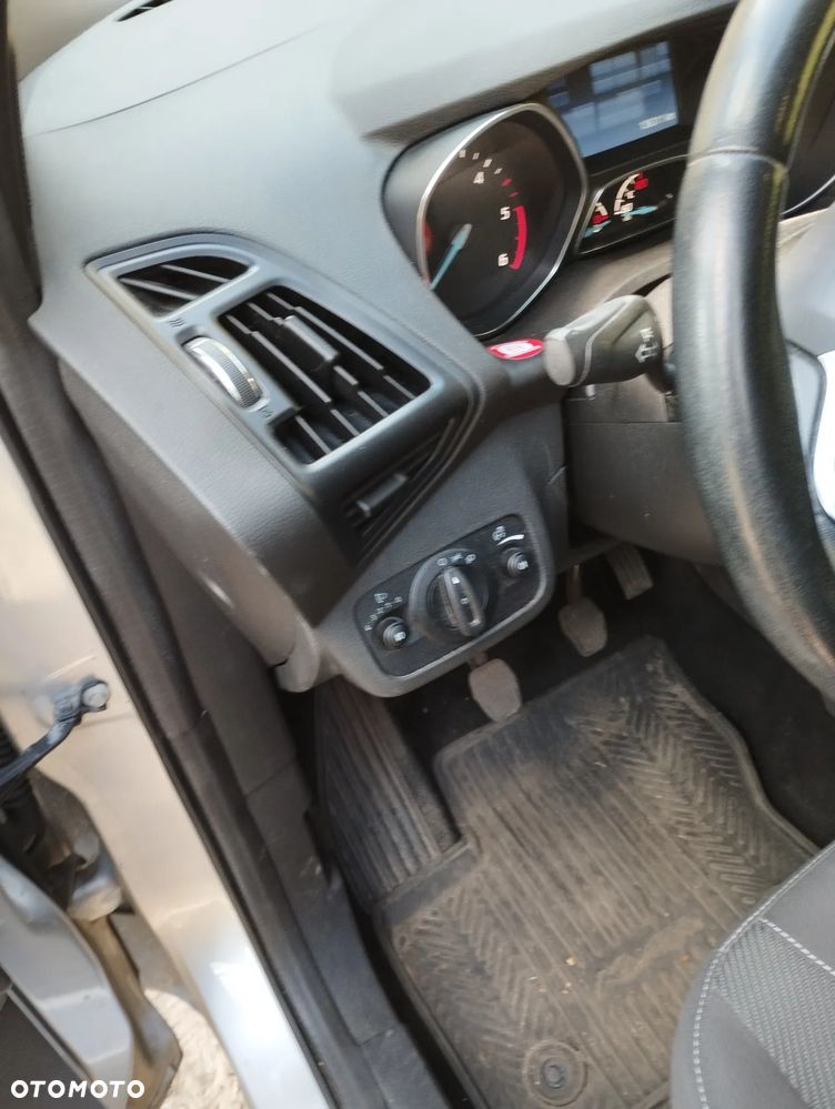 Ford Kuga 2.0 TDCi 4WD Titanium - 16