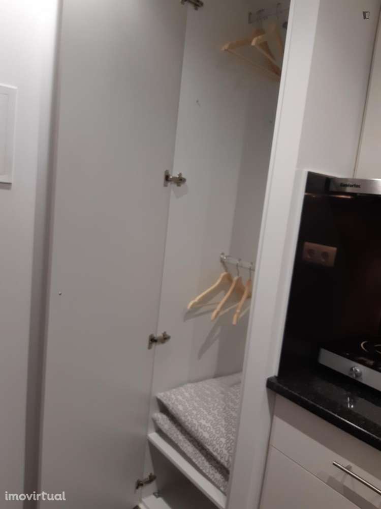 Estúdio - localizado em Baixa Coimbra - Grande imagem: 5/8