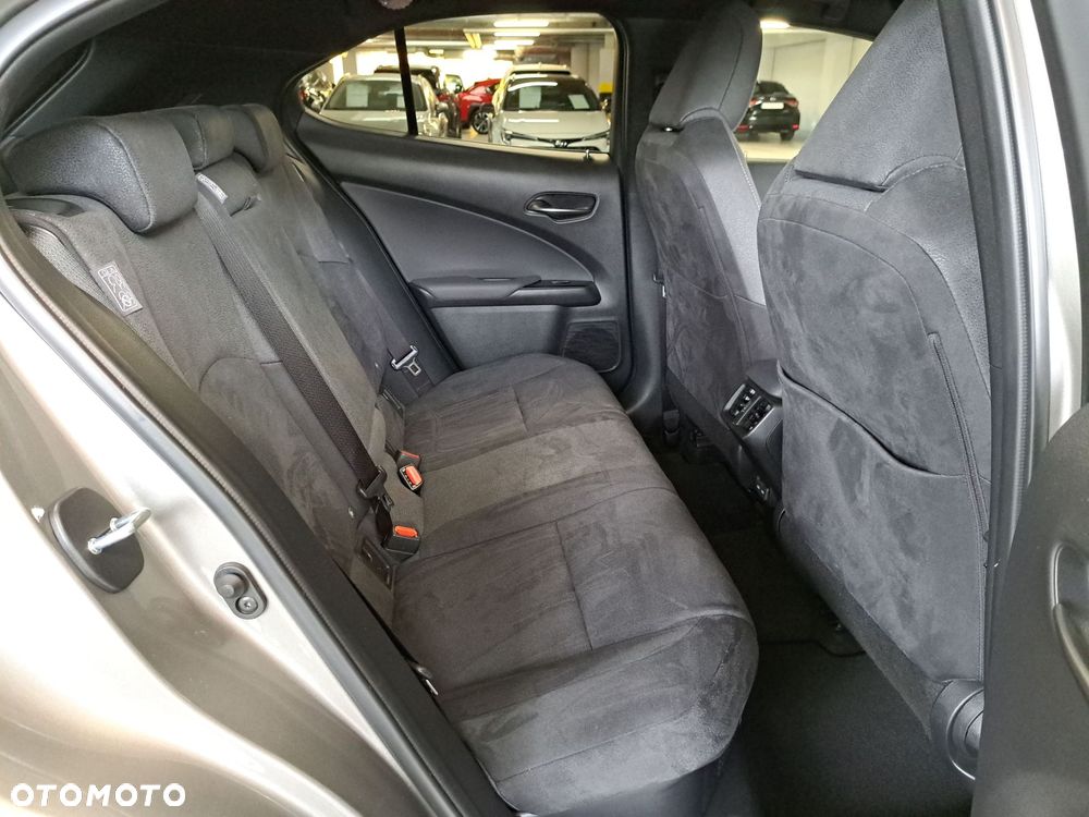 Lexus UX 250h GPF Business 2WD - 15