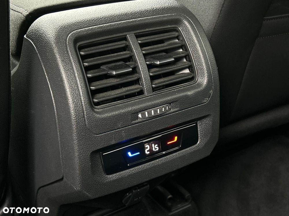 Volkswagen Touran 1.5 TSI EVO Highline DSG - 36