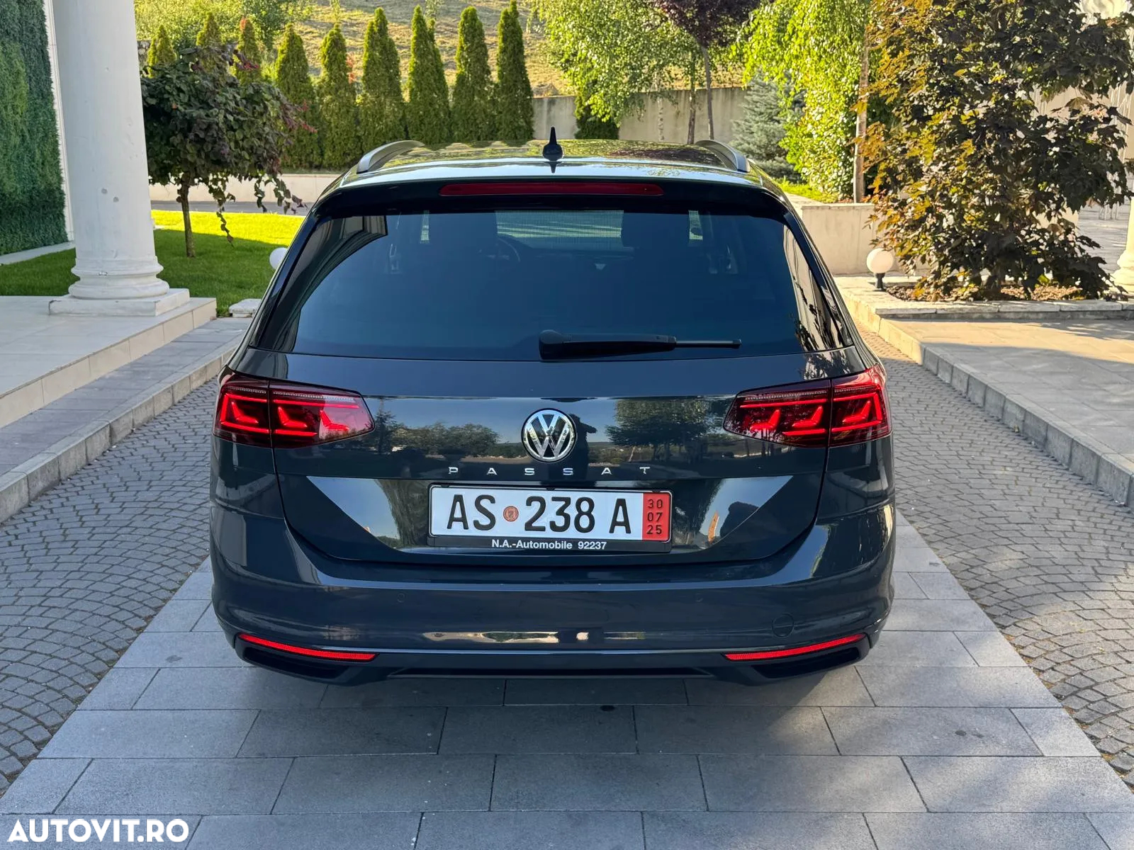 Volkswagen Passat 2.0 TDI (BlueMotion Technology) DSG Highline - 34