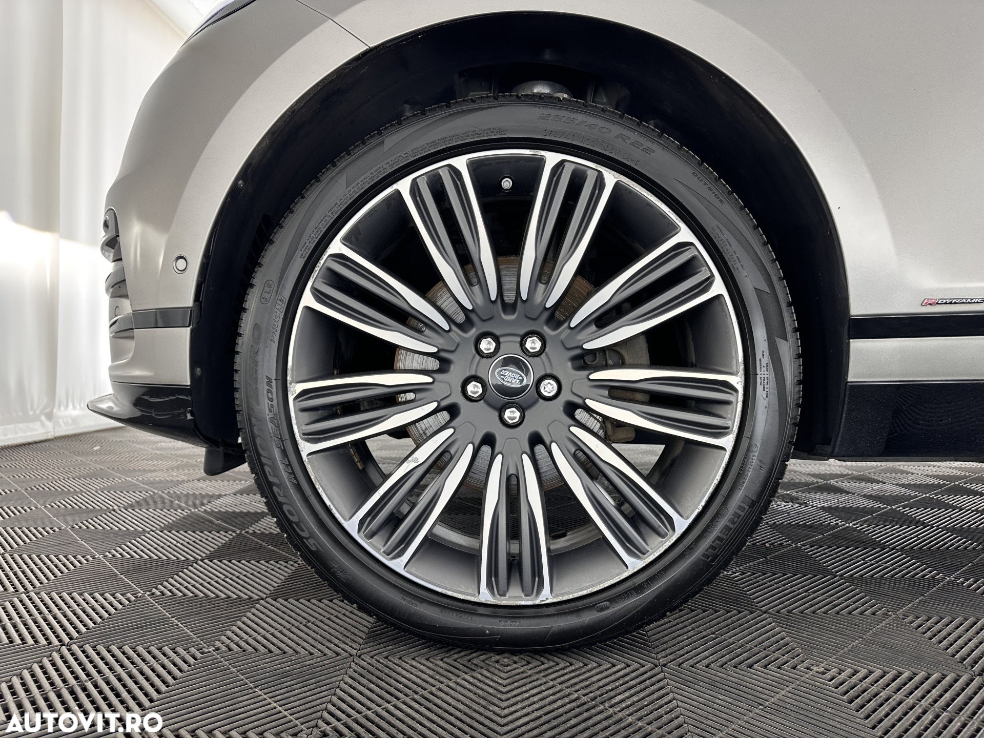 Land Rover Range Rover Velar 3.0 R-Dynamic - 9