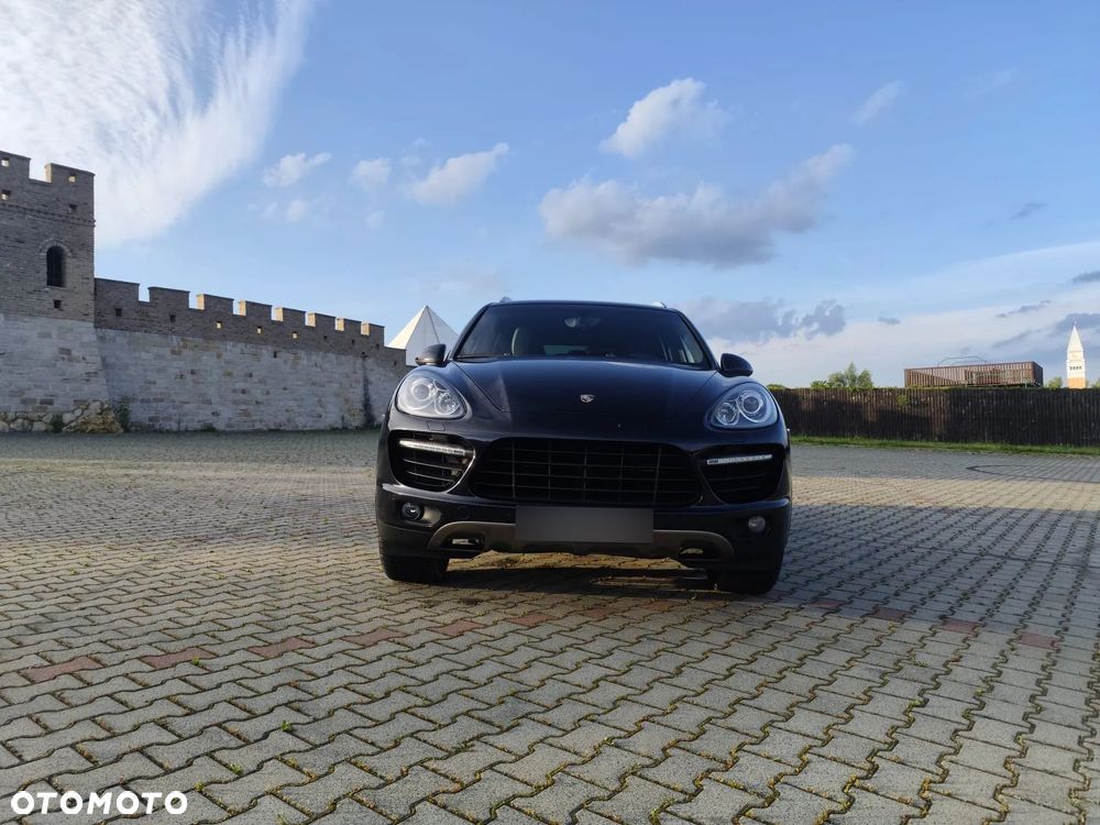 Porsche Cayenne Diesel Platinum Edition - 3