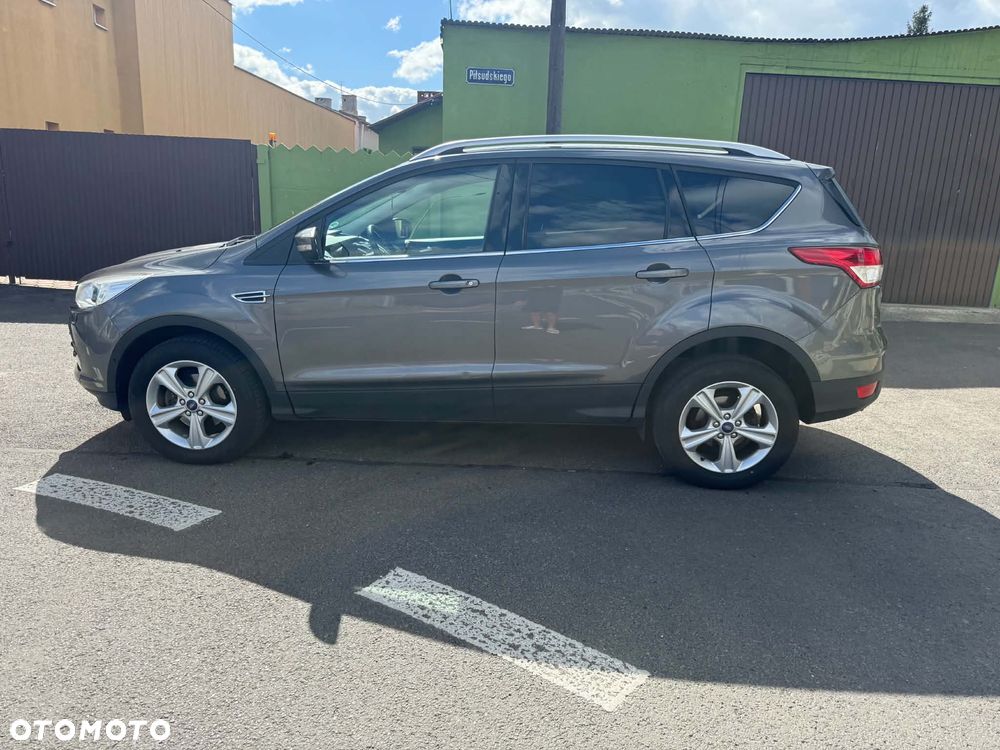 Ford Kuga 1.6 EcoBoost 2x4 Titanium - 6