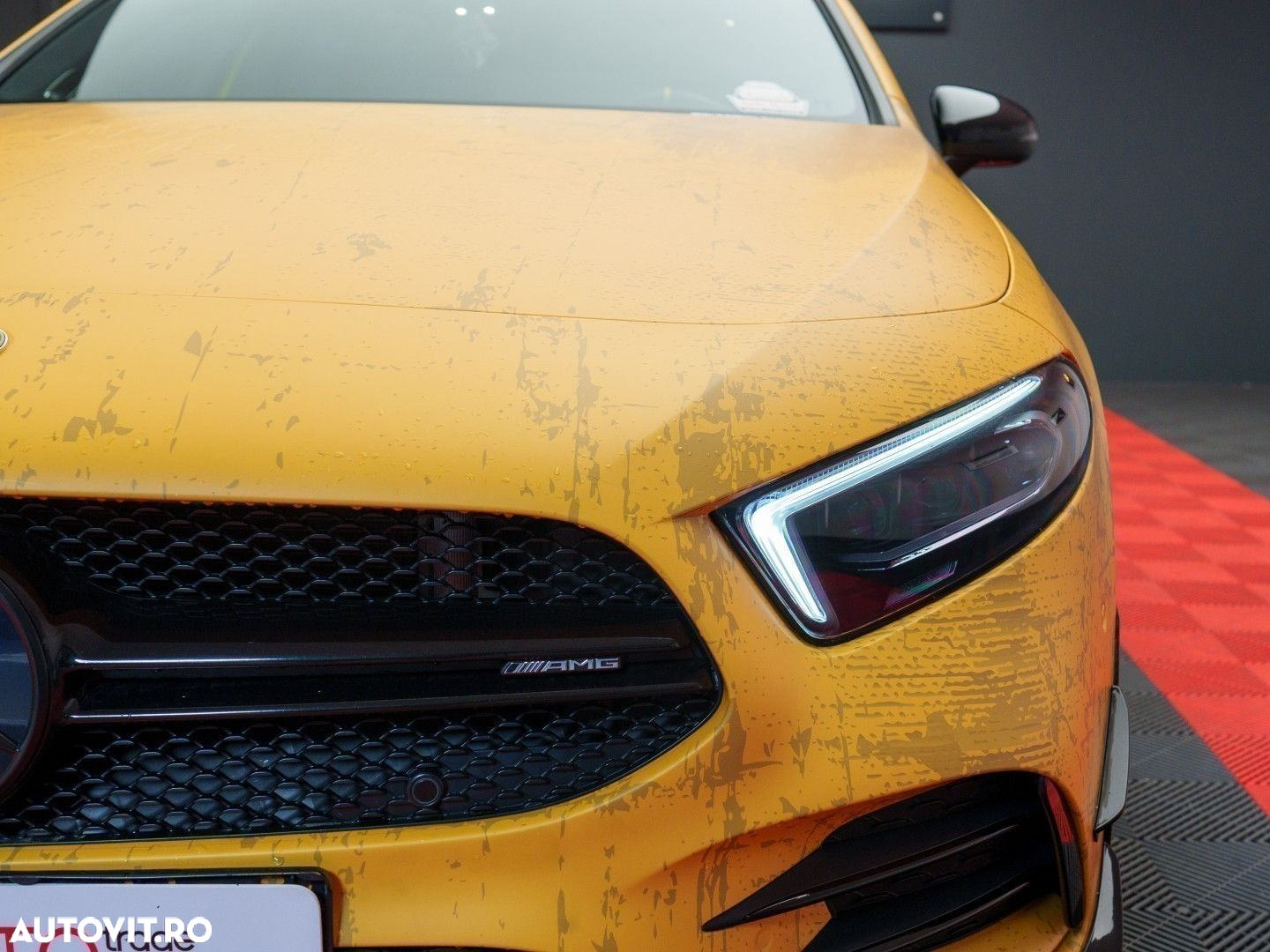 Mercedes-Benz A - 12