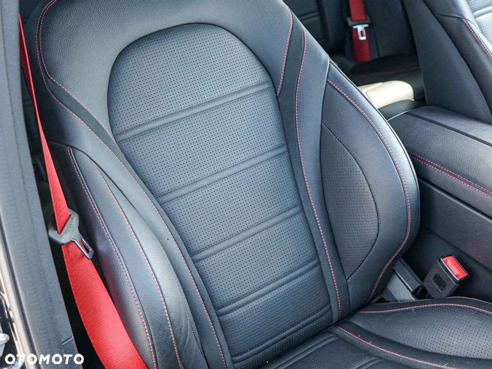 Mercedes-Benz GLC - 30