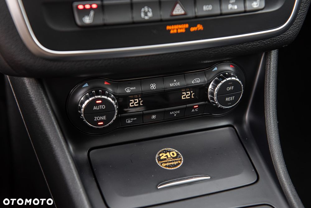 Mercedes-Benz GLA 220 d 4Matic 7G-DCT AMG Line - 26