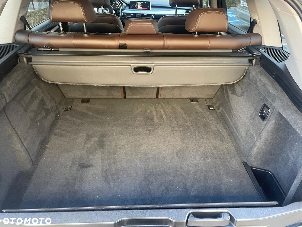 BMW X5 xDrive25d - 11