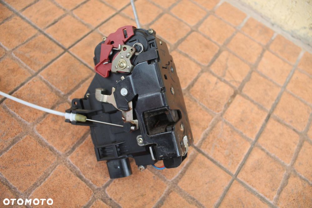 ZAMEK DRZWI PRAWY PRZÓD AUDI A4 B6 8E1837016C - 3