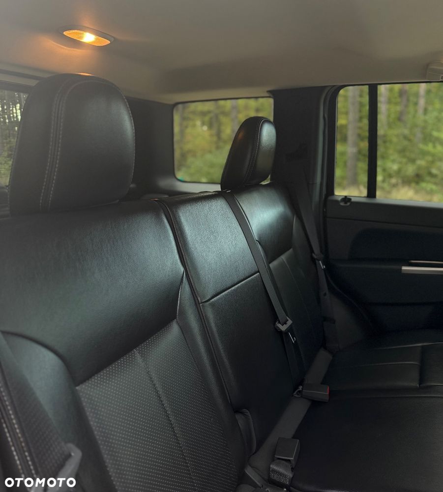Jeep Liberty - 16