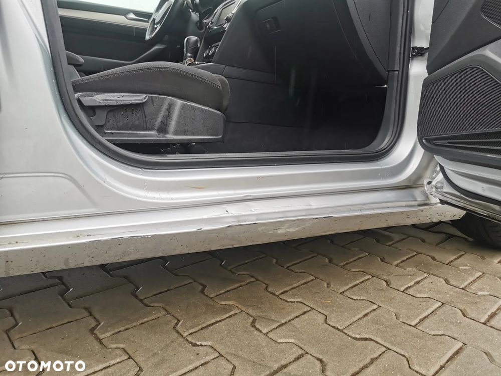 Volkswagen Passat 2.0 TDI (BlueMotion Technology) DSG Comfortline - 33