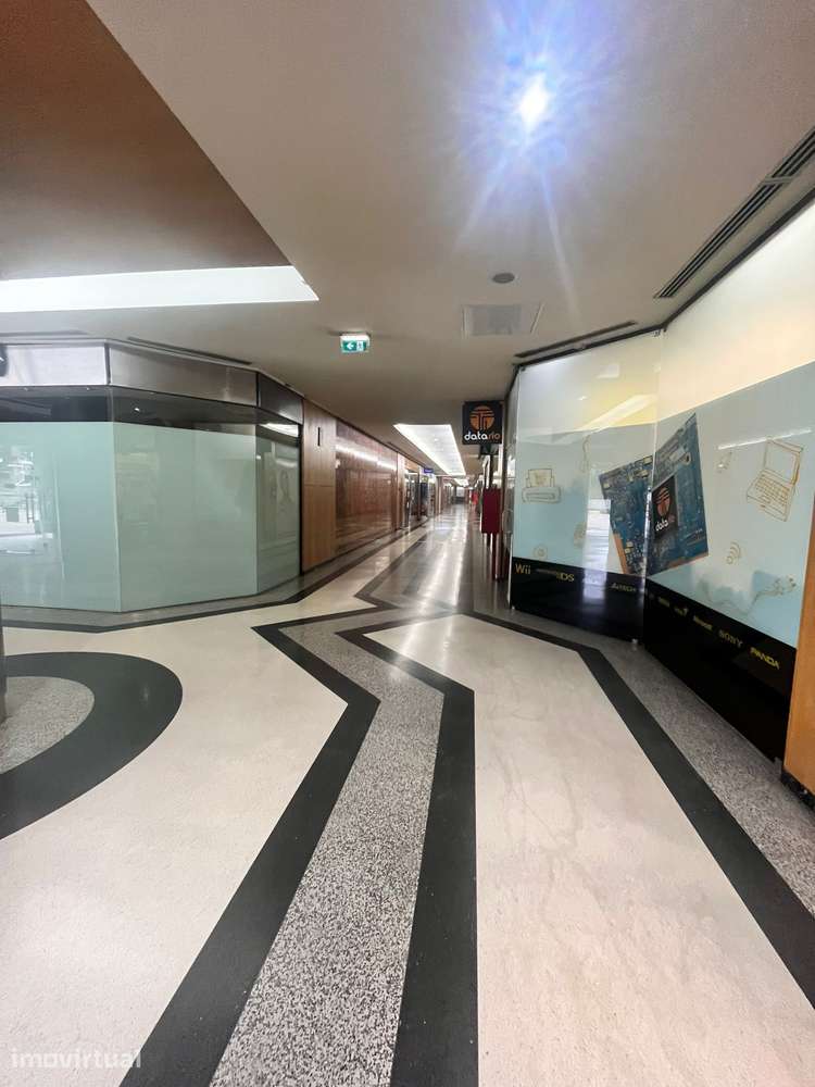 Comprar Excelente Loja Centro de Rio Tinto - Grande imagem: 5/7