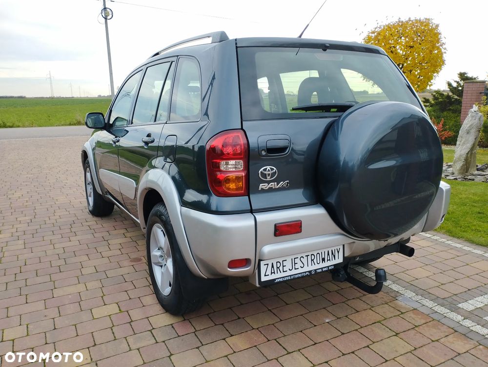 Toyota RAV4 2.0 VVT-i 4x4 - 4