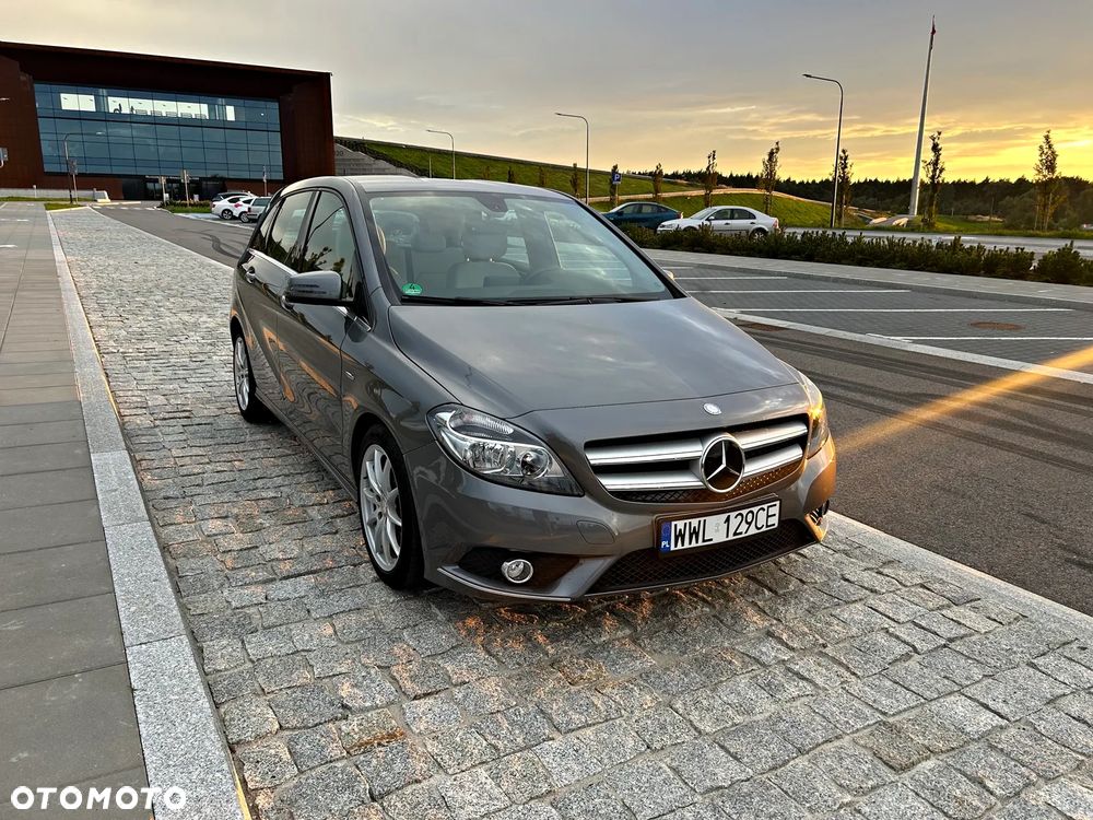Mercedes-Benz Klasa B 180 - 7